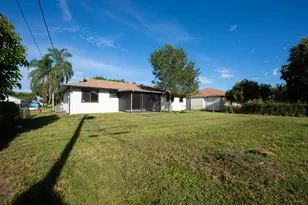 661 SW Cynthia St, Port Saint Lucie, FL 34983 - Photo 23