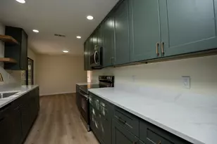 661 SW Cynthia St, Port Saint Lucie, FL 34983 - Photo 11