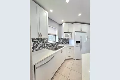 6655 W Broward Boulevard #203, Plantation, FL 33317 - Photo 3