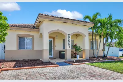 22567 SW 102nd Path, Cutler Bay, FL 33190 - Photo 3