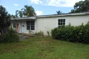 2829 Shawnee Rd, West Palm Beach, FL 33406 - Photo 1