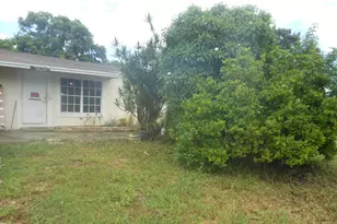 2829 Shawnee Rd, West Palm Beach, FL 33406 - Photo 3