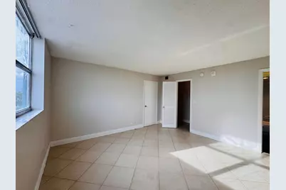 500 Executive Center Drive #4A, West Palm Beach, FL 33401 - Photo 11