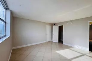 500 Executive Center Dr, West Palm Beach, FL 33401 - Photo 11