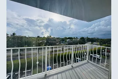 500 Executive Center Drive #4A, West Palm Beach, FL 33401 - Photo 1