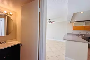500 Executive Center Dr, West Palm Beach, FL 33401 - Photo 27