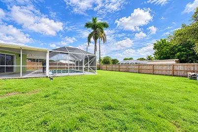 1525 SE Holiday Road, Port Saint Lucie, FL 34952 - Photo 31