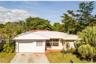 901 NW 48th Place, Pompano Beach, FL 33064 - Photo 1