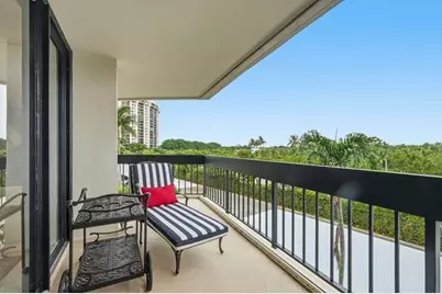 2400 Presidential Way #301, West Palm Beach, FL 33401 - Photo 3