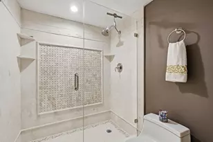 2400 Presidential Way, West Palm Beach, FL 33401 - Photo 21