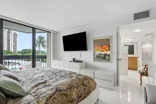 2400 Presidential Way, West Palm Beach, FL 33401 - Photo 15