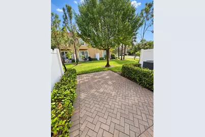 5984 Monterra Club Drive NW, Lake Worth, FL 33463 - Photo 23