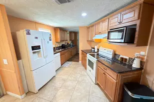 7337 SE Swan Ave, Hobe Sound, FL 33455 - Photo 13