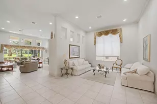 121 Orchid Cay Dr, Palm Beach Gardens, FL 33418 - Photo 5