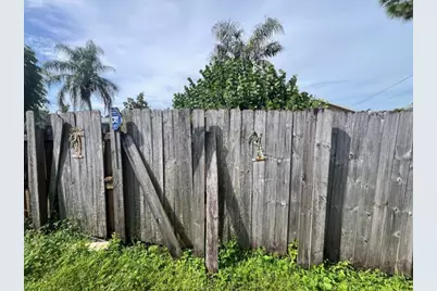 2562 SE Petit Lane, Port Saint Lucie, FL 34952 - Photo 7