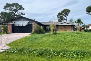 2562 SE Petit Ln, Port Saint Lucie, FL 34952 - Photo 3