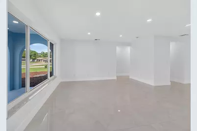 242 SE Duxbury Avenue, Port Saint Lucie, FL 34983 - Photo 9