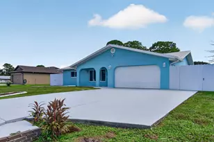 242 SE Duxbury Ave, Port Saint Lucie, FL 34983 - Photo 3