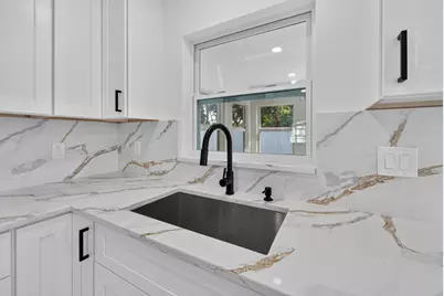 242 SE Duxbury Avenue, Port Saint Lucie, FL 34983 - Photo 15