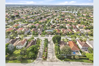 19257 NW 14th Street, Pembroke Pines, FL 33029 - Photo 37