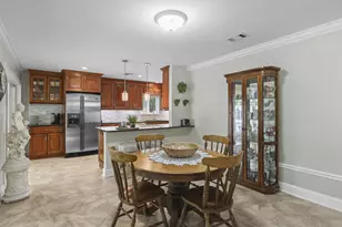 992 NW 83rd Dr, Coral Springs, FL 33071 - Photo 11