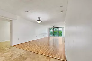 2761 Village Blvd, West Palm Beach, FL 33409 - Photo 7