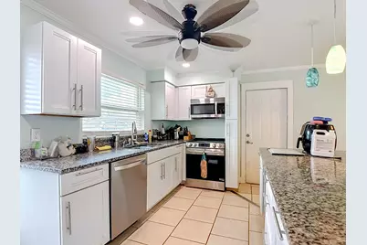 4835 Triton Court W, Cape Coral, FL 33904 - Photo 21