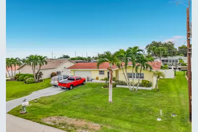 4835 Triton Court W, Cape Coral, FL 33904 - Photo 15