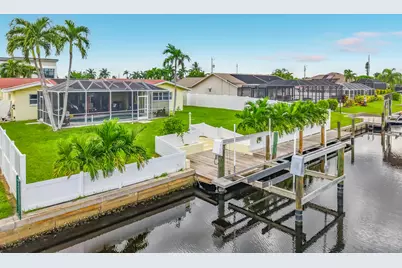 4835 Triton Court W, Cape Coral, FL 33904 - Photo 3