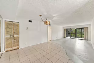 5640 Fairway Park Dr, Boynton Beach, FL 33437 - Photo 9