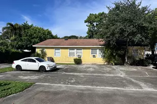 8975 Burma Rd, West Palm Beach, FL 33403 - Photo 17
