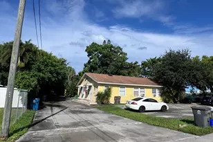 8975 Burma Rd, West Palm Beach, FL 33403 - Photo 25