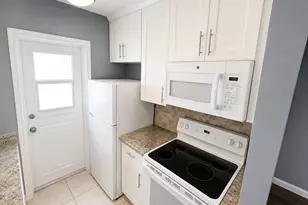 1114 Lake Terrace, Boynton Beach, FL 33426 - Photo 7