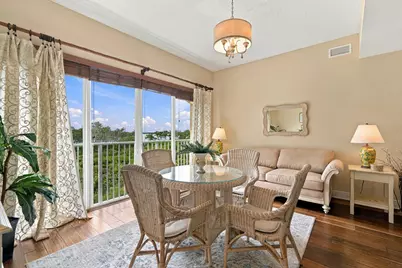 24 Harbour Isle Drive W #204, Fort Pierce, FL 34949 - Photo 9