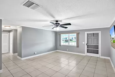 1013 SW 15th Street, Boynton Beach, FL 33426 - Photo 5