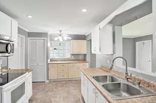 1013 SW 15th St, Boynton Beach, FL 33426 - Photo 7