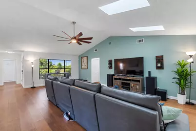 330 W Forest Trail, Vero Beach, FL 32962 - Photo 3