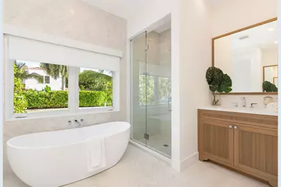 110 Greenwood Drive, West Palm Beach, FL 33405 - Photo 23