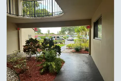 5220 Las Verdes Circle #101, Delray Beach, FL 33484 - Photo 5