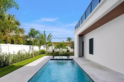707 Lake Avenue N, Delray Beach, FL 33483 - Photo 23