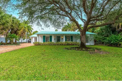 127 Miramar Way, West Palm Beach, FL 33405 - Photo 1