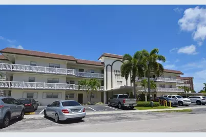 4200 Crystal Lake Drive #212, Deerfield Beach, FL 33064 - Photo 9