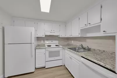 146 Saxony D, Delray Beach, FL 33446 - Photo 11