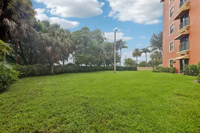 1620 Presidential Way #310, West Palm Beach, FL 33401 - Photo 29