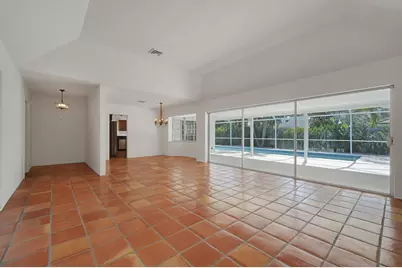 7 SE Paddock Circle, Jupiter, FL 33469 - Photo 9