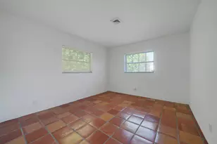 7 SE Paddock Cir, Jupiter, FL 33469 - Photo 11