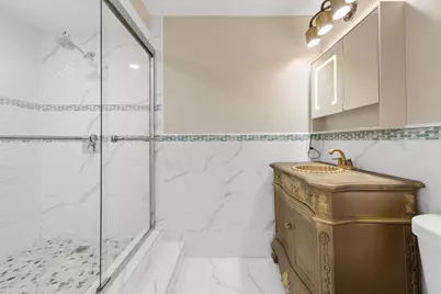 32 Wimbledon Lakes Drive #221, Plantation, FL 33324 - Photo 17