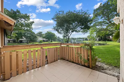 32 Wimbledon Lakes Drive #221, Plantation, FL 33324 - Photo 21