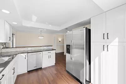 32 Wimbledon Lakes Drive #221, Plantation, FL 33324 - Photo 3