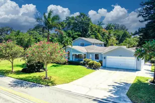 400 E Acre Dr, Plantation, FL 33317 - Photo 7